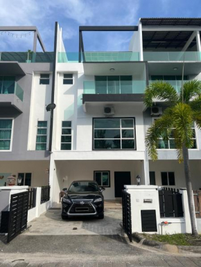 Trichrome Marina Island Pangkor Minimalist 5R4B Villa